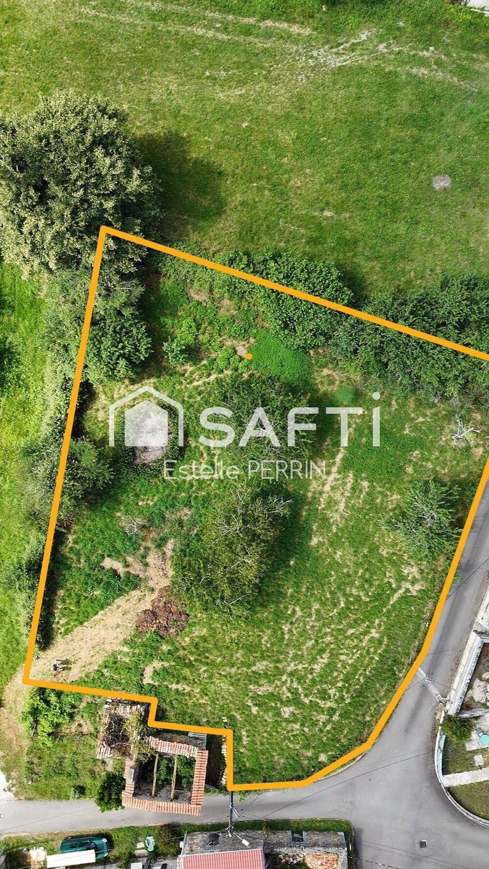 Vente Terrain beau terrain constructible à la campagne à 5 kms de Dignac Dignac