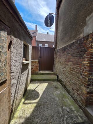  Maison à louer 6 pièces 164 m²