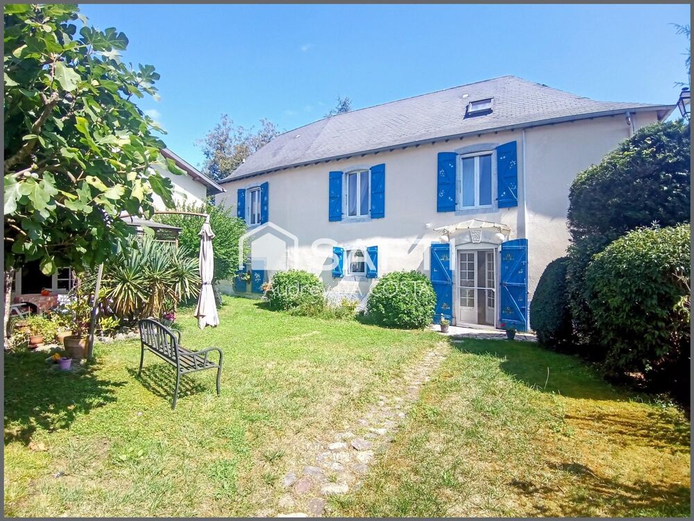 Maison 7 pièces 246 m² · à Oloron-Sainte-Marie · 246 m² · 332 000 €