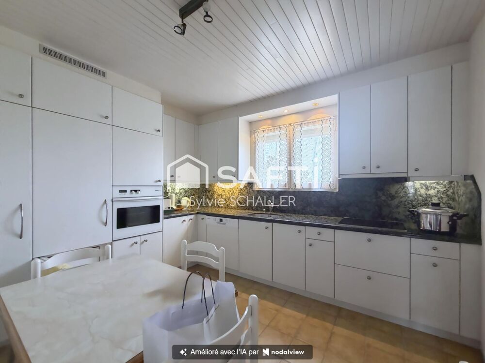 Vente Maison Villa familiale climatisée semi mitoyenne par le garage. Manosque
