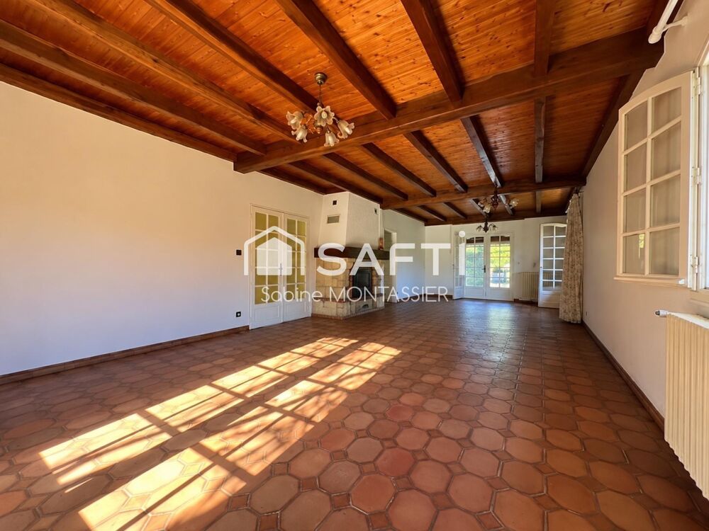 Vente Maison Maison de plain-pied 160 m² 7 pièces Blanquefort