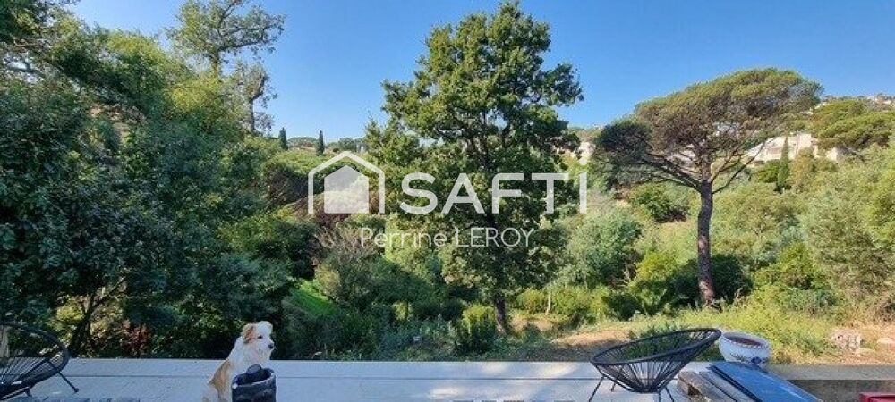 Vente Maison Villa provençale individuelle aux Issambres dans une résidence sécurisée avec piscine. Roquebrune-sur-argens