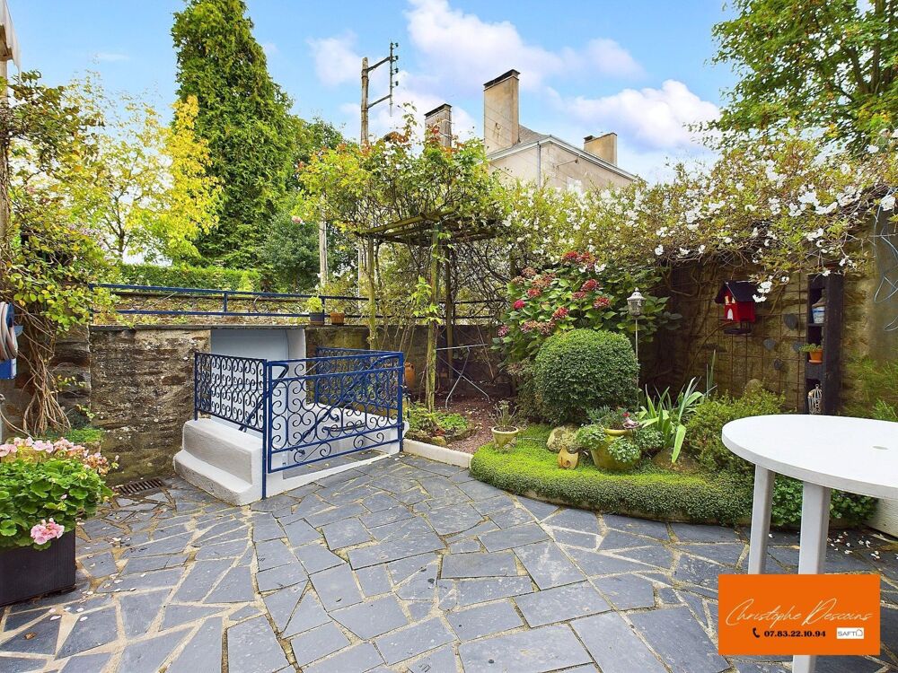 Vente Maison Maison de ville de charme de 105 m² avec cour privative Mayenne