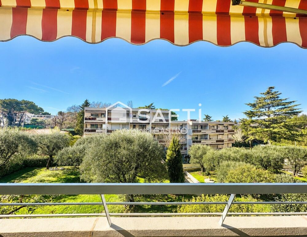 ELEGANT 3 PIECES avec TERRASSE, STATIONNEMENT, CAVE - PROXIMITE A8