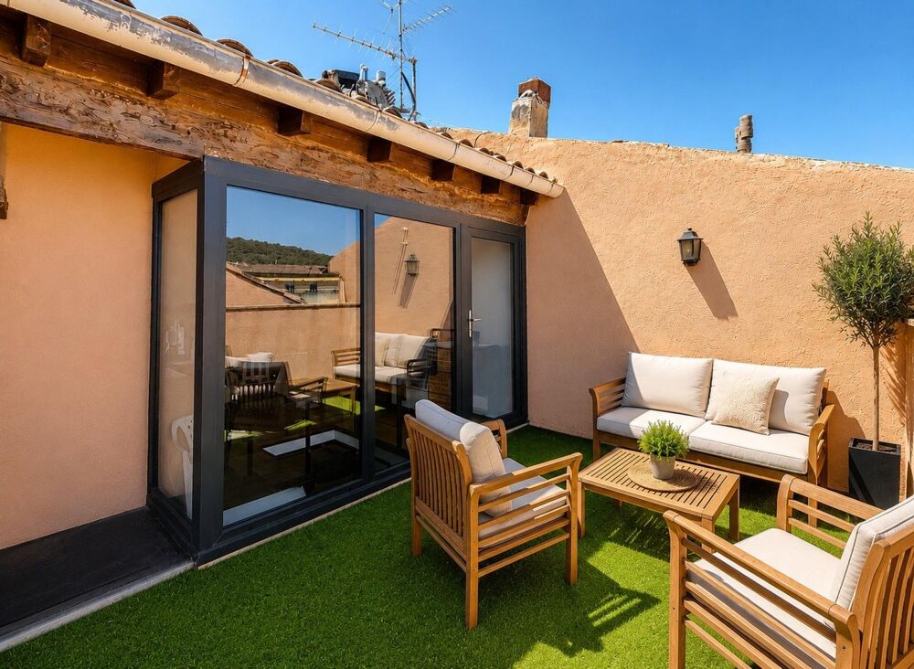 Vente Maison Charmante maison de village avec terrasse tropézienne au cœur de Lorgues Lorgues