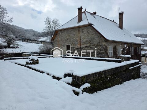   Magnifique maison en pierre � Salins-les-Bains Maison - 9 pi�ce(s) - 180 m�