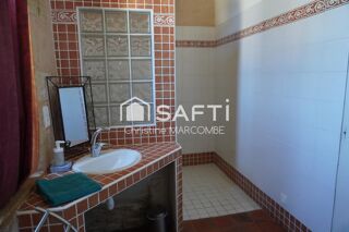  Maison à vendre 15 + pièces 560 m²