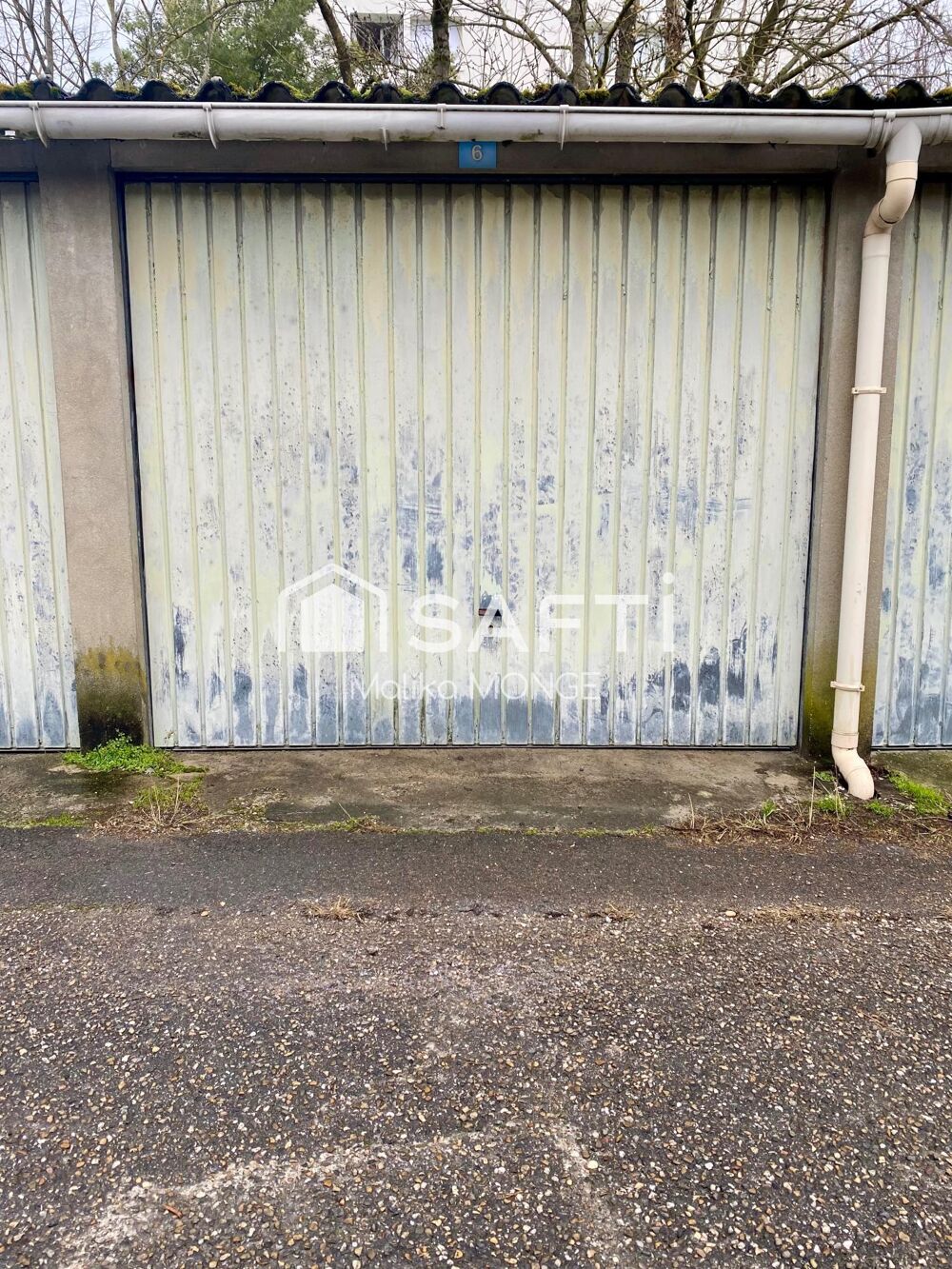 Vente Parking/Garage Box fermé ! Pour véhicule ou stockage !! Bruges
