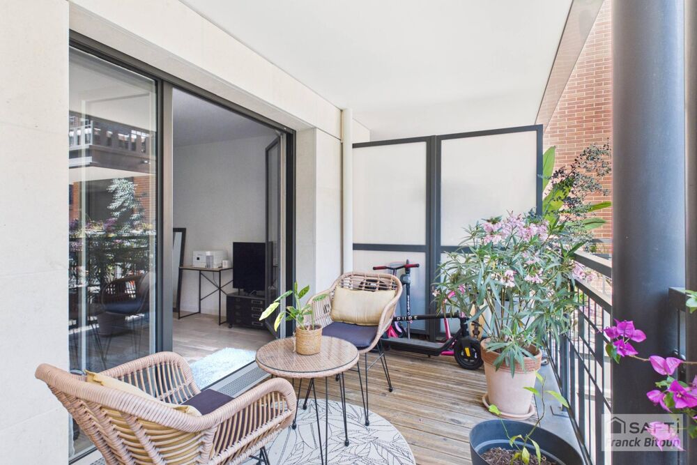 Vente Appartement Delage - Bécon. 4 pièces de 2024 avec terrasse, cave et 2 parkings Courbevoie