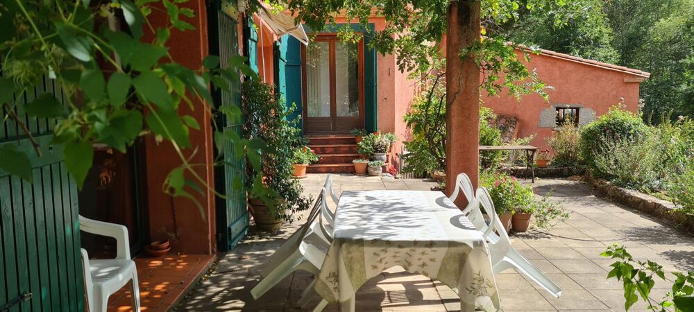 à vendre  Maison Saint-Laurent-de-Cerdans (66260)