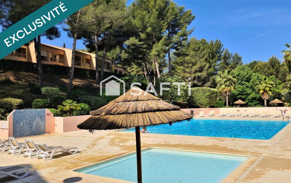 Vente Appartement Au calme en position dominante appartement avec piscine à pied des plages, courts de tennis, aires de jeux pour enfants, terrain Sanary-sur-mer