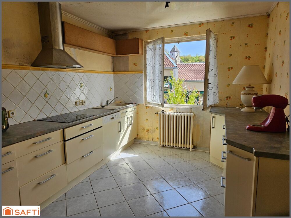 pavillon 2 chambres sur sous-sol avec cour et dépendances