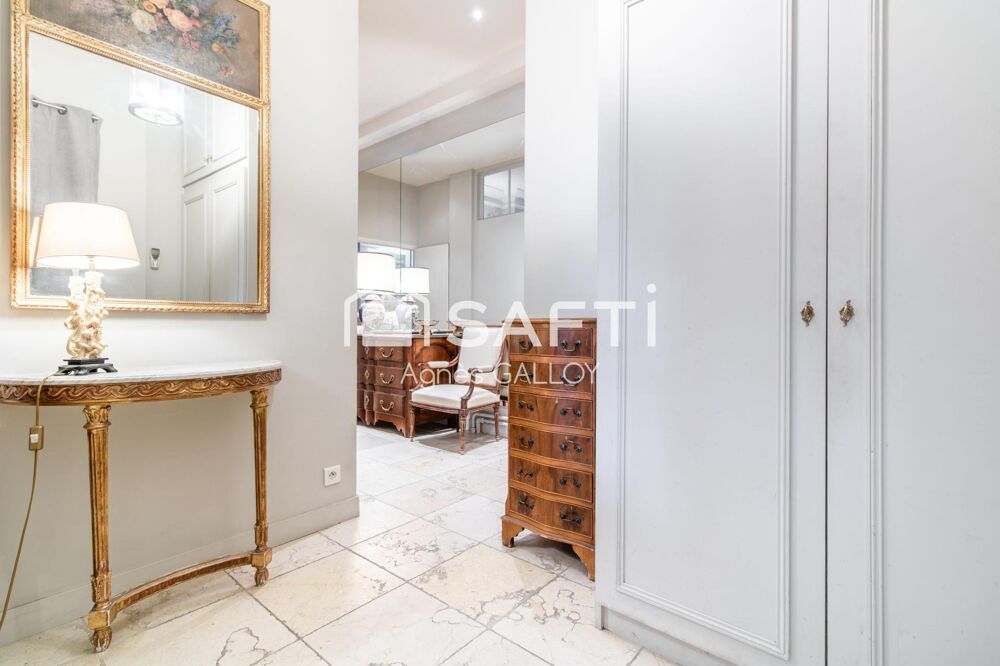 Vente Appartement Duplex esprit maison au cœur de la ville avec jardin et parking Versailles