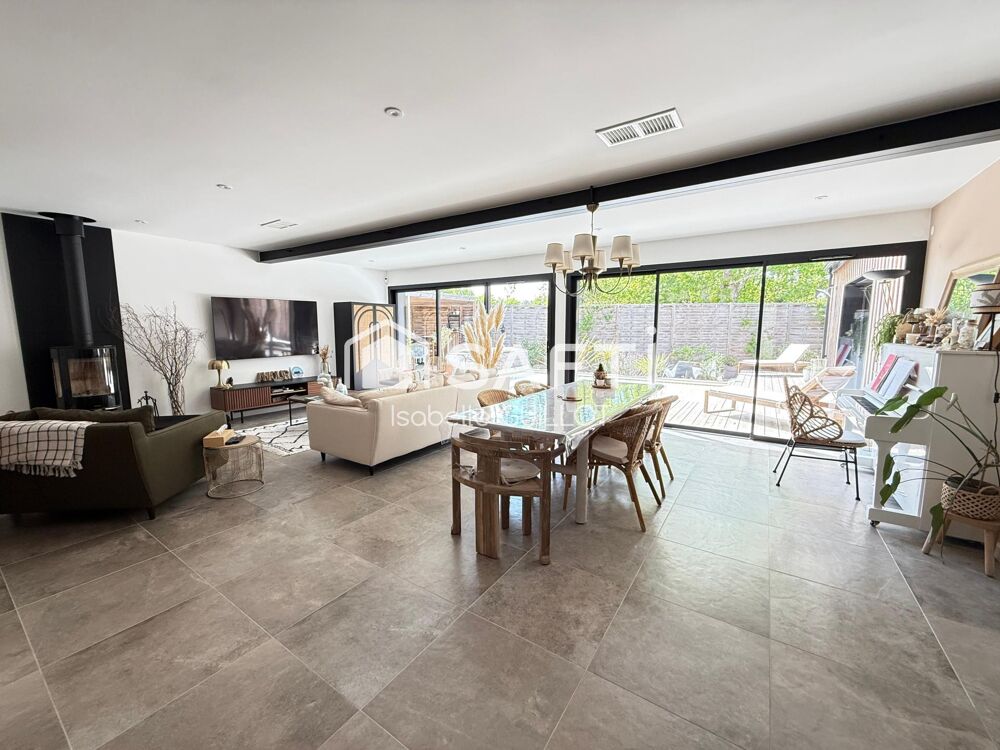 à vendre  Maison Arès (33740)