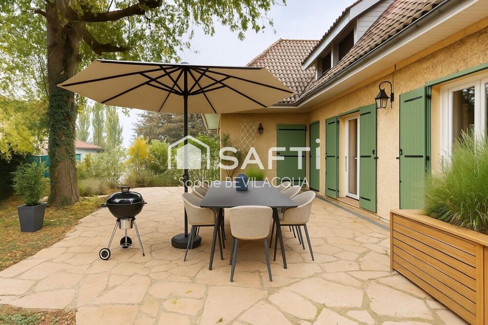 MAISON INDIVIDUELLE SANS VIS A VIS 5 CHAMBRES AVEC SOUS SOL TERRAIN PLAT 3500M² PISCINE