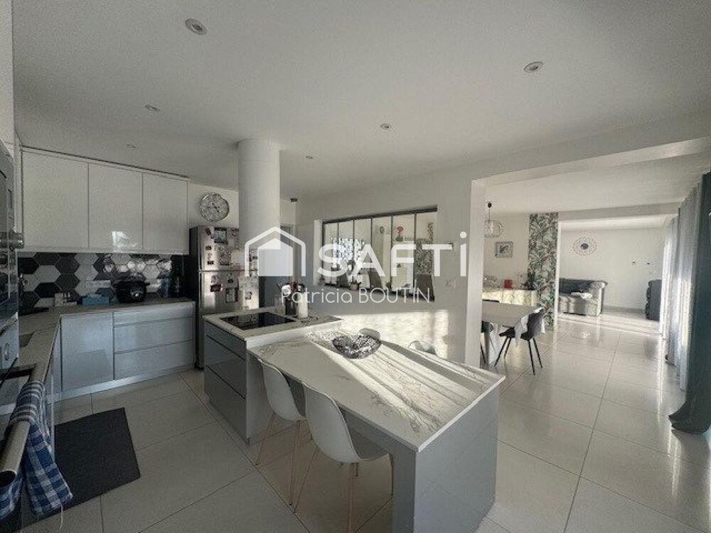 à vendre  Maison Bessines (79000)