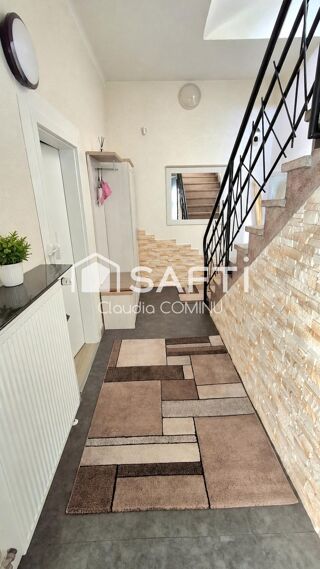Vente Immeuble Maison aux beaux volumes avec studio et local commercial loué Stiring-wendel