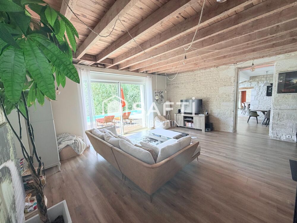Vente Maison MAISON EN PIERRE 3 CHAMBRES, DÉPENDANCES ET PISCINE AVEC VUE IMPRENABLE A NIORT ! Niort