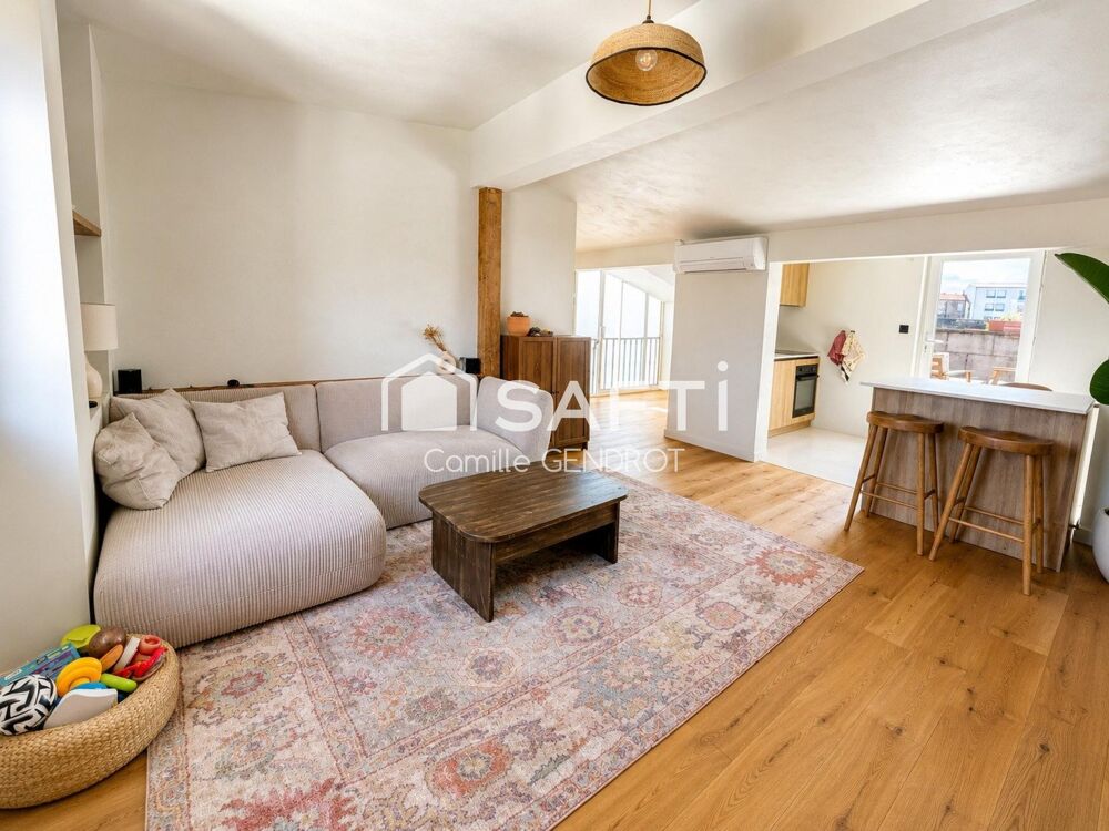 Vente Appartement T3 - Pierre, lumière & terrasse privée. Un dernier étage d'exception Bordeaux