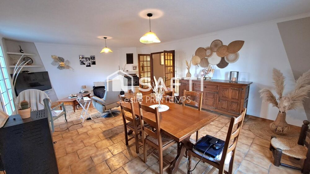Plain pied 4 chambres avec dépendances et piscine