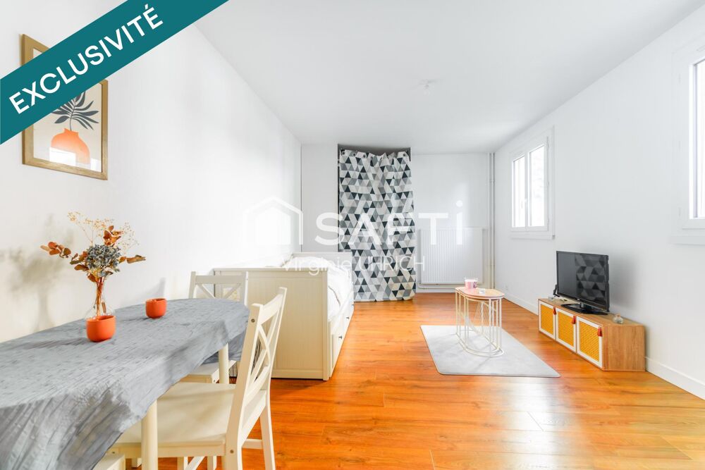 Vente Appartement STUDIO de charme, RÉNOVÉ, de 32m2, CARREZ, AVEC GRANDE CAVE, à Maurepas, en zone piétone, au calme et proche de toutes commodité Maurepas