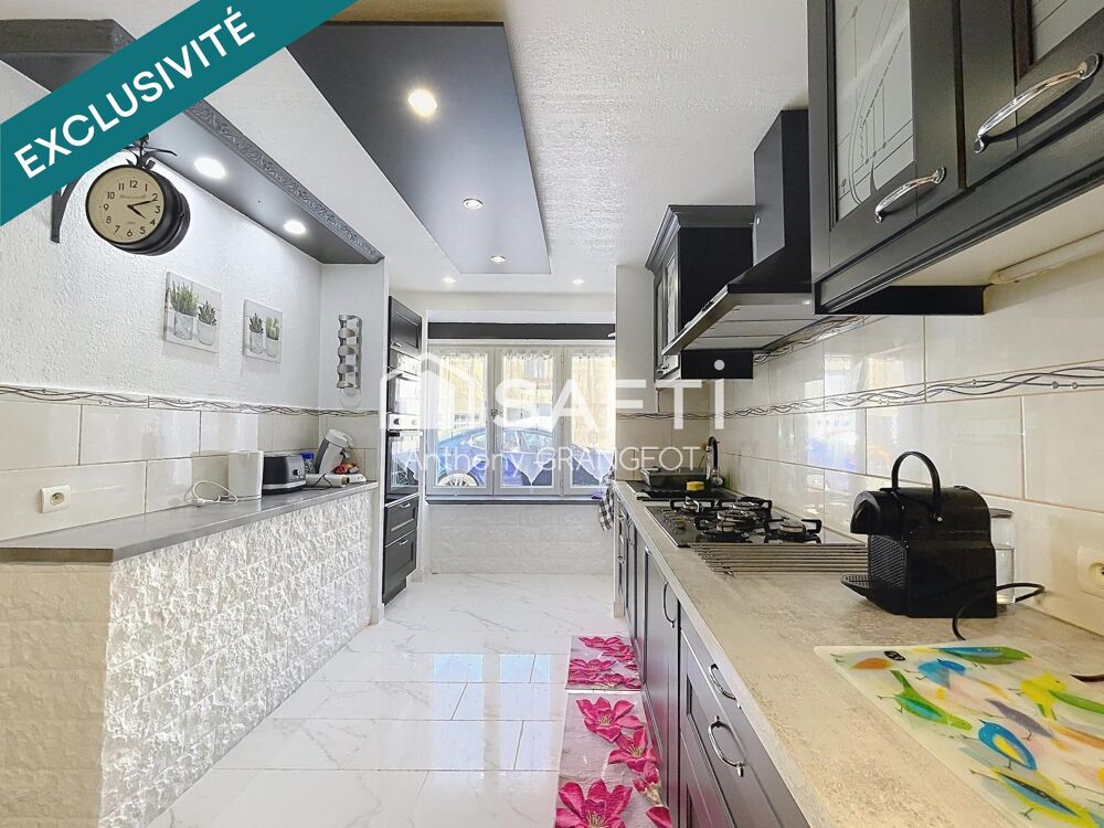 Vente Maison Maison de ville familiale, 224M², jardin, piscine VENDUE MEUBLEE Jussey