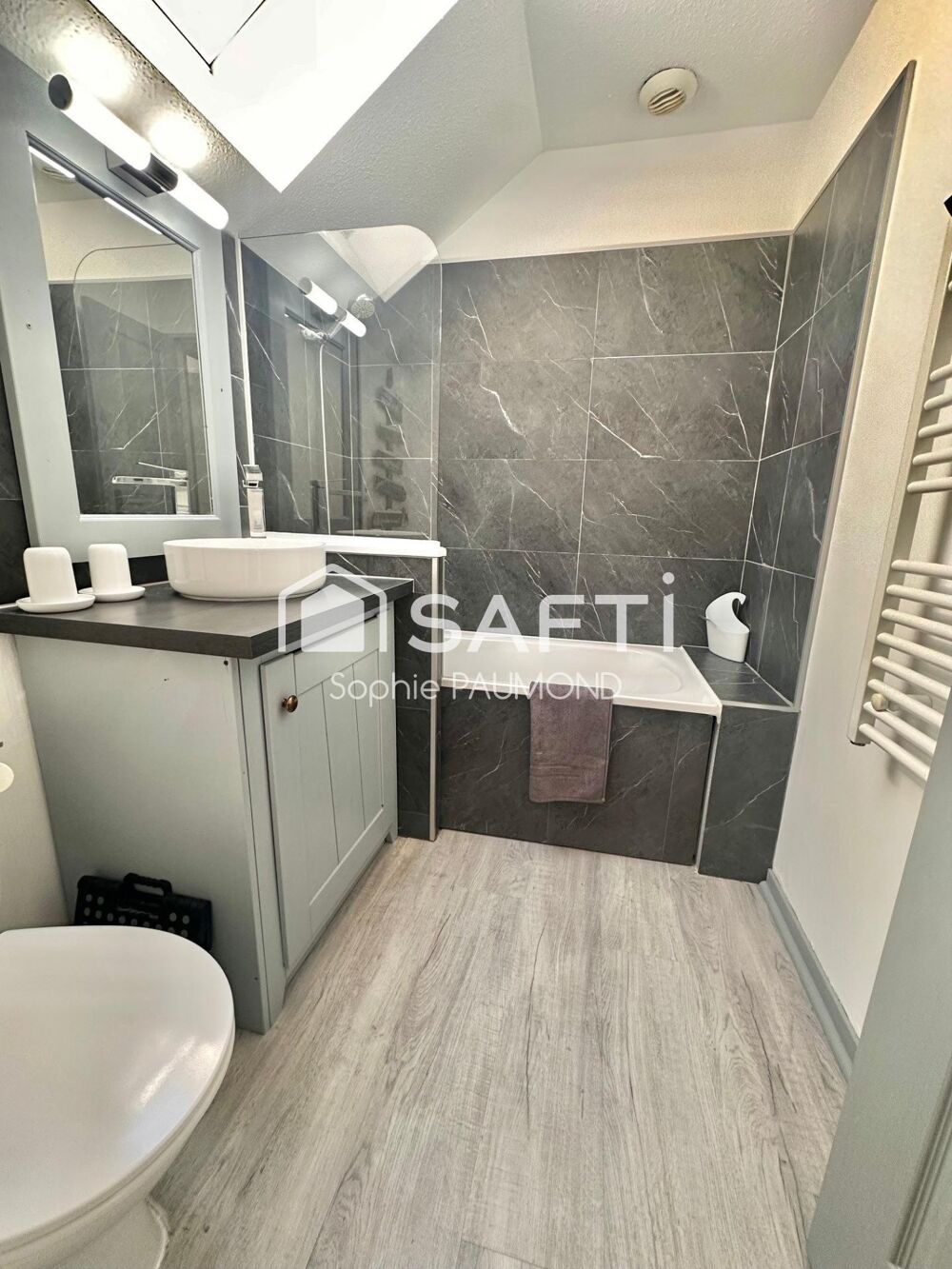 Vente Appartement Duplex rénové avec vue sur les pistes de ski La salle-les-alpes