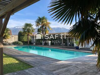  Maison  vendre 11 pices 748 m