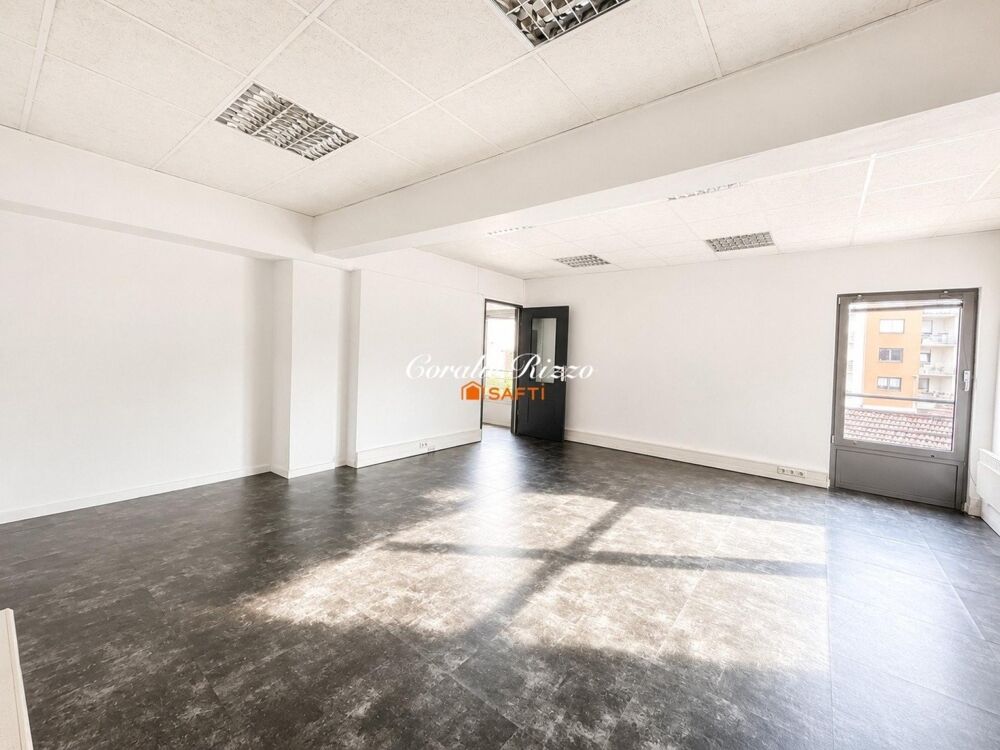   ENSEMBLE DE BUREAUX A LOUER - FORBACH - CENTRE-VILLE Forbach