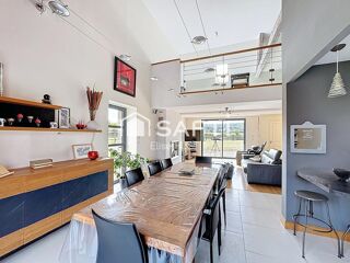  Maison � vendre 8 pi�ces 220 m�