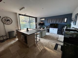  Maison � vendre 7 pi�ces 215 m�