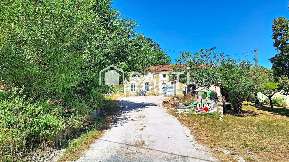 Vente Maison Coup de coeur pour cette charentaise rénovée Brizambourg