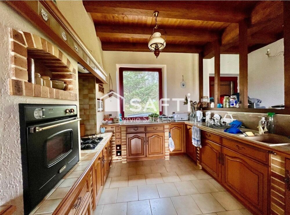 Vente Maison Maison avec piscine à environ 25 km de Sarlat Pays de belves
