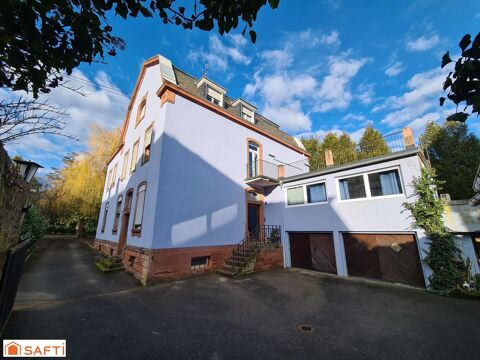   Appartement situ� dans un immeuble de caract�re Appartement - 3 pi�ce(s) - 105 m�