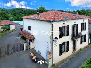  Maison à vendre 15 + pièces 280 m²