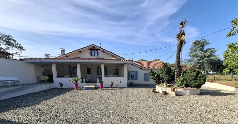 Maison avec piscine et 2 hectares de terrain