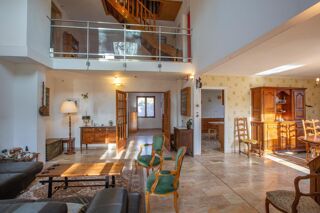  Maison � vendre 9 pi�ces 261 m�