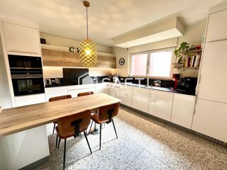  Maison � vendre 8 pi�ces 190 m�