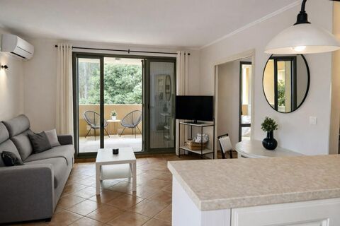   D�couvrez ce magnifique appartement dans une r�sidence priv�e s�curis�e, o� calme et �l�gance se rencontrent. Profitez d'une vue Appartement - 2 pi�ce(s) - 37 m�