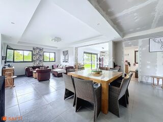  Maison  vendre 7 pices 266 m