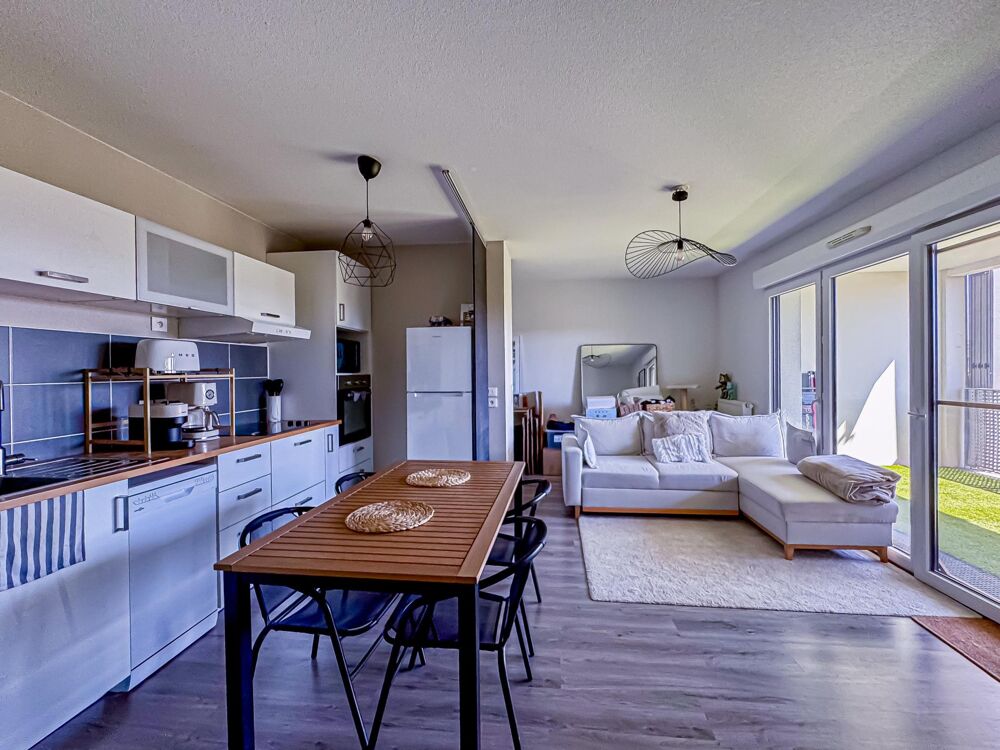 Vente Appartement T2 avec terrasse, proche des transports, parking Begles