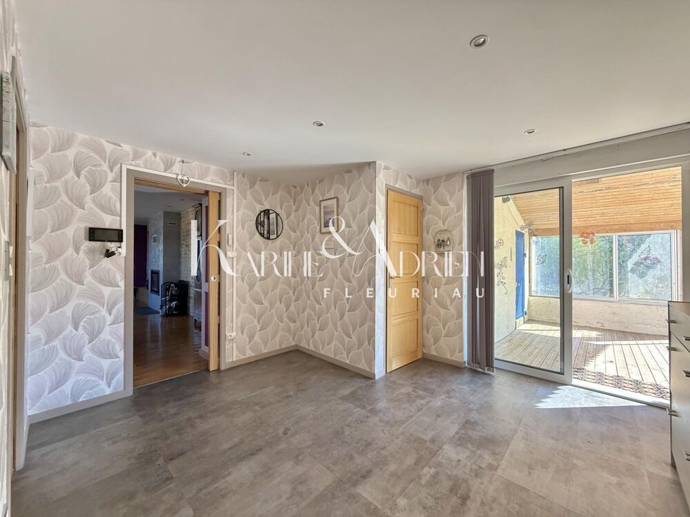 Vente Maison Charme, authenticité et modernité pour cette propriété au calme Doix les fontaines