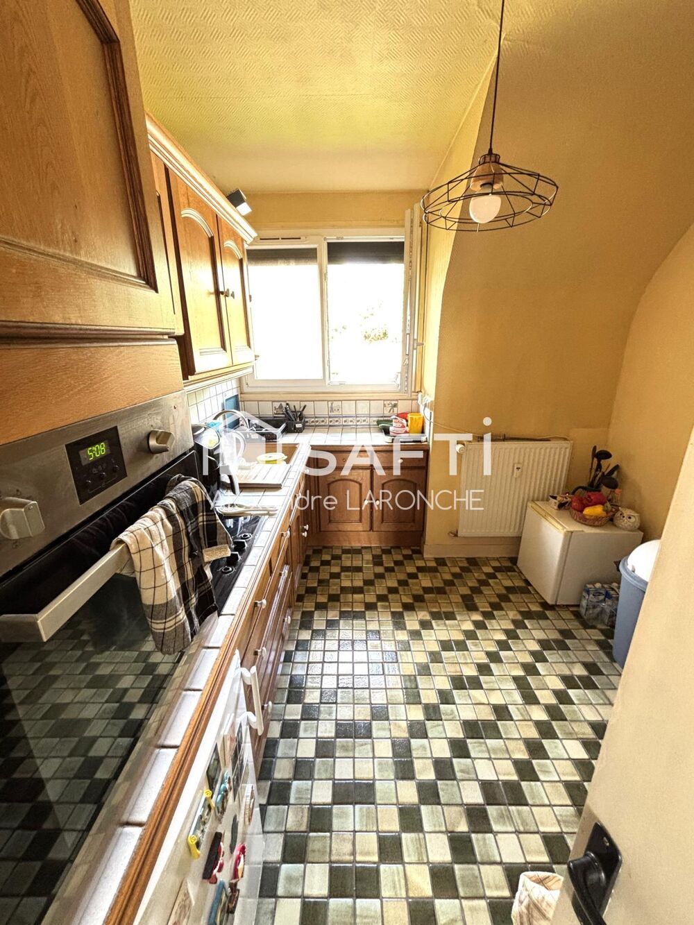Vente Appartement Studio de 43 m2 avec balcon et ascenseur vendu loué Lisieux