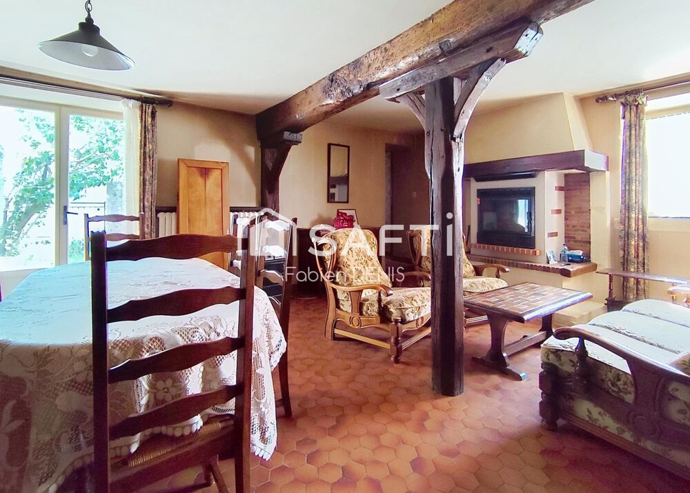 Vente Maison Maison de ville avec deux chambres et petite cour. Mer