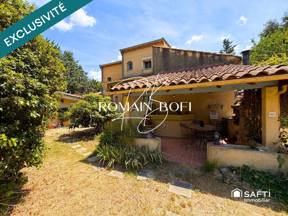 Maison 6 pièces 171m2 sur 1890m2 de terrain avec dépendance