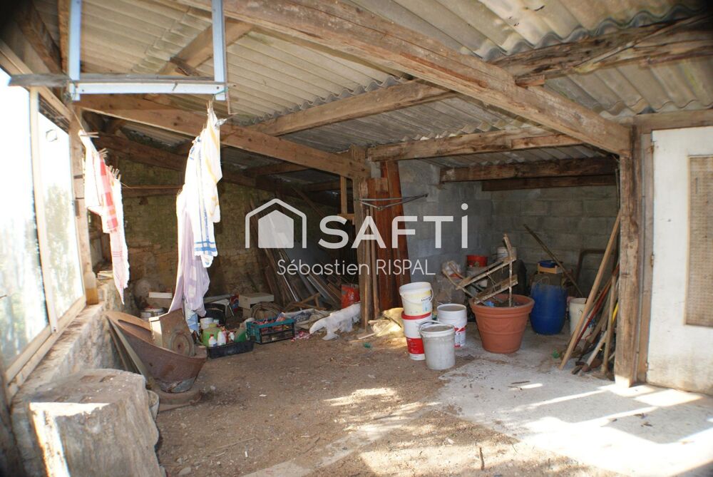 Vente Maison MAISON SUR SS SOL 3 CHAMBRES, GARAGE ET TERRAIN. Cezais