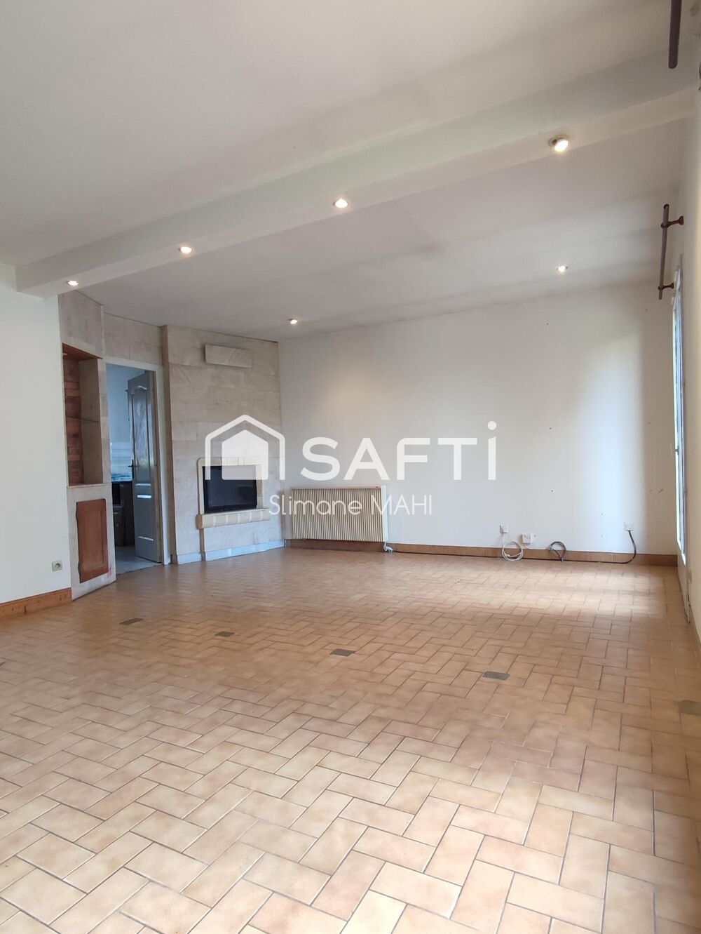 Maison de 90m2, 3 chambres, garage, sur un terrain de 292m2