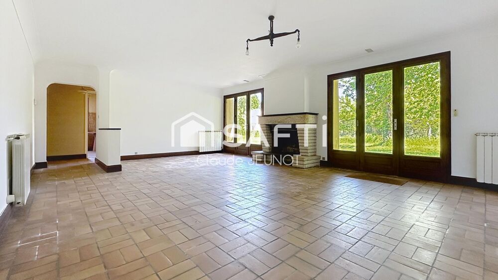 Vente Maison Maison en pierre 120 M2 4 Chambres sur terrain de 4600 M2 Ambares-et-lagrave