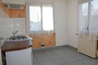 Vente Maison PROCHE DE LA GARE A PIEDS ET DE LA ZONE COMMERCIALE Les ageux