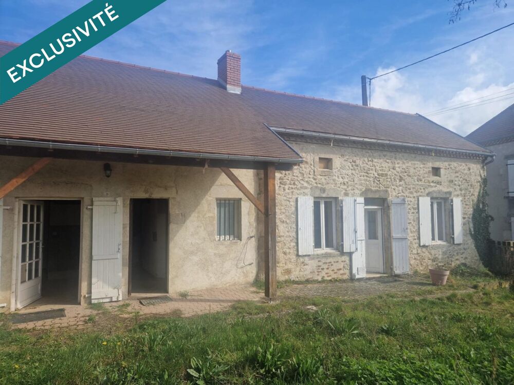 Très belle longère dans village tranquille
